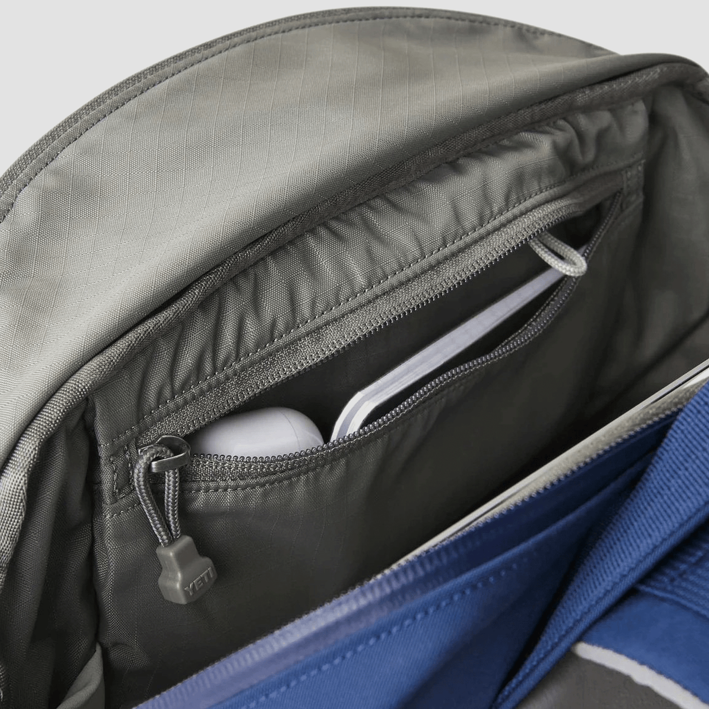 YETI Crossroads® 22L Backpack Navy