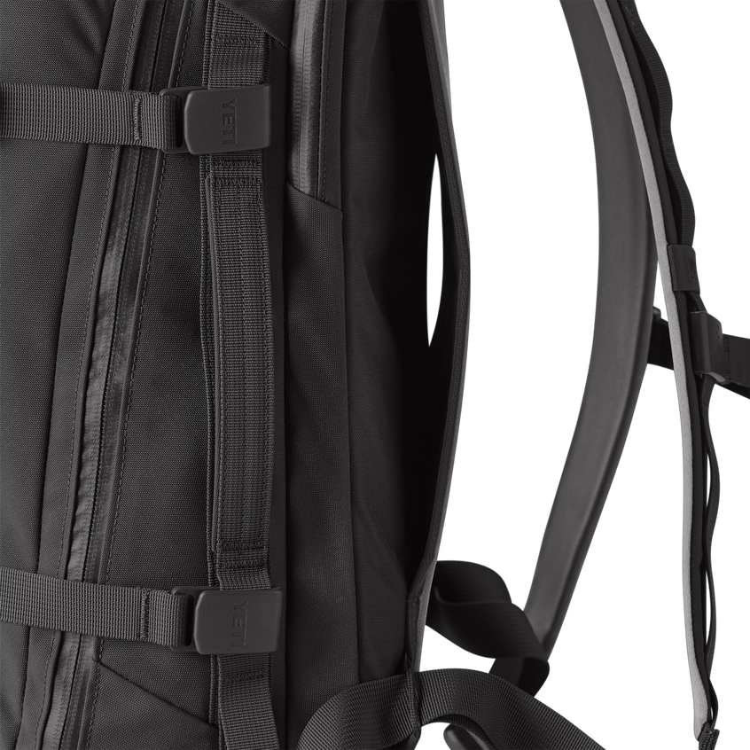 YETI Crossroads® 27L Backpack Black