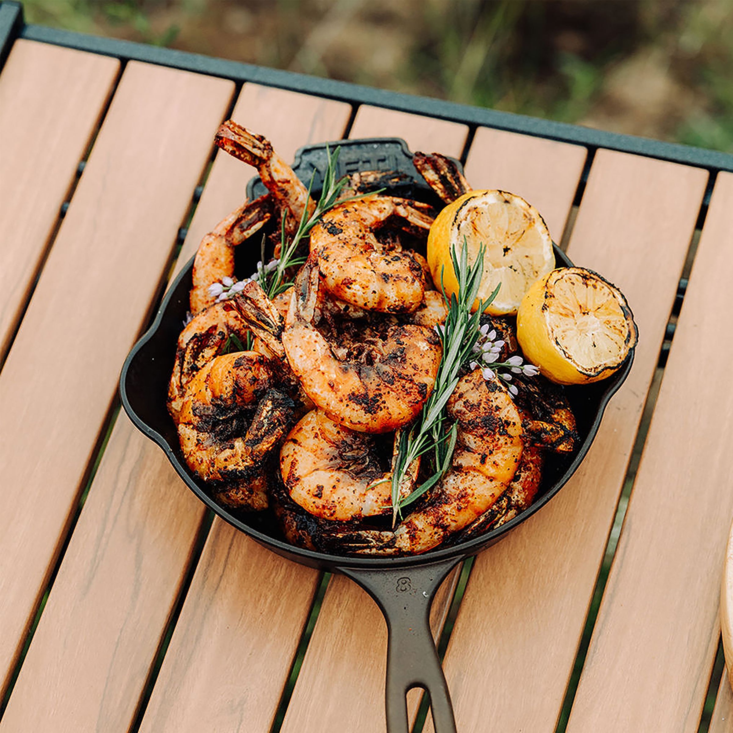 YETI™ 8 Cast Iron Skillet – YETI EUROPE