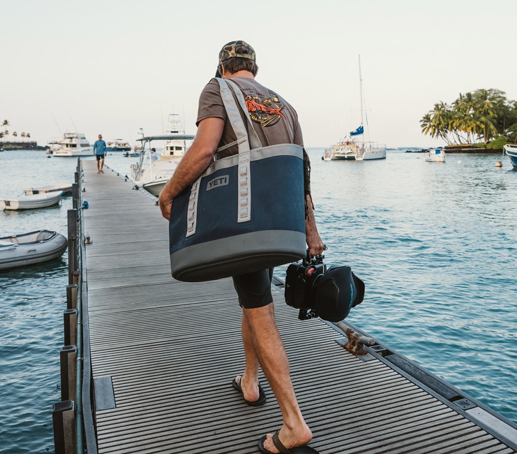 Yeti camino online carryall sale