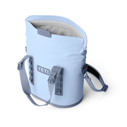 YETI Hopper® M15 Cool Bag Big Sky Blue