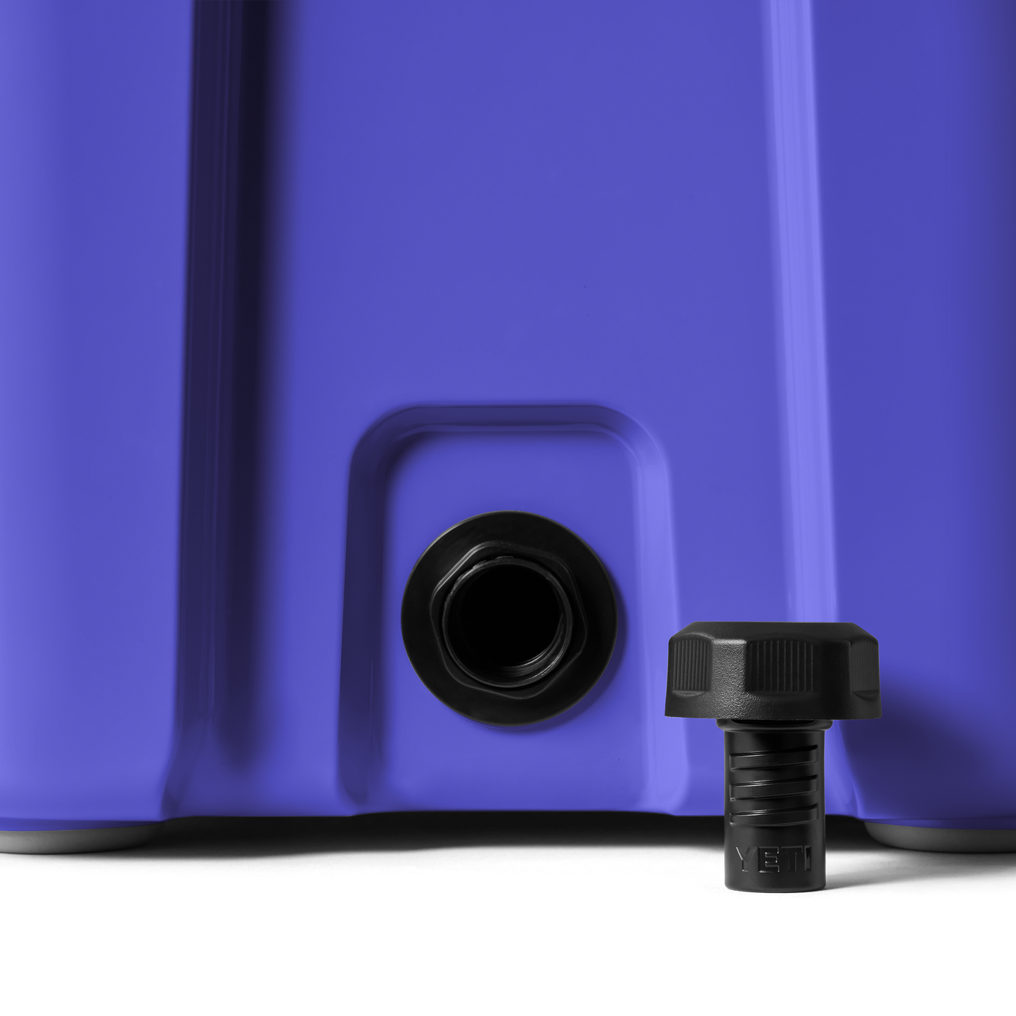 YETI Roadie® 24 Cool Box Ultramarine Violet