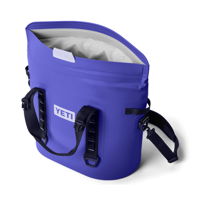 YETI Hopper® M30 Cool Bag Ultramarine Violet